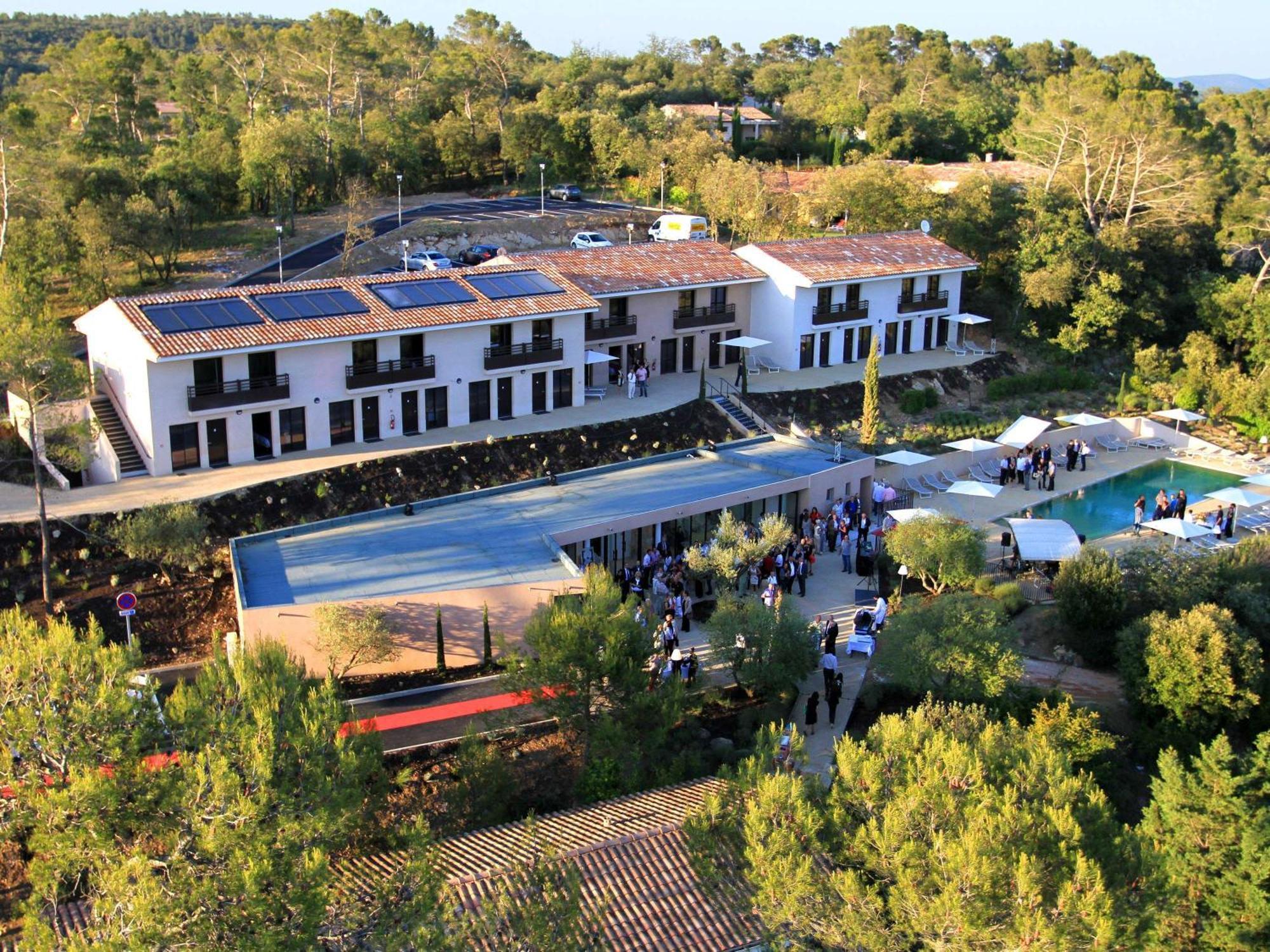 Mercure Brignoles Golf De Barbaroux & Spa Buitenkant foto