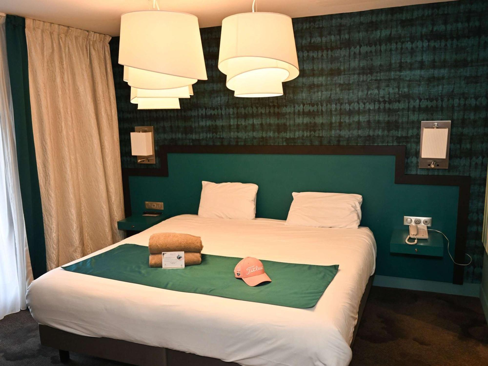 Mercure Brignoles Golf De Barbaroux & Spa Buitenkant foto