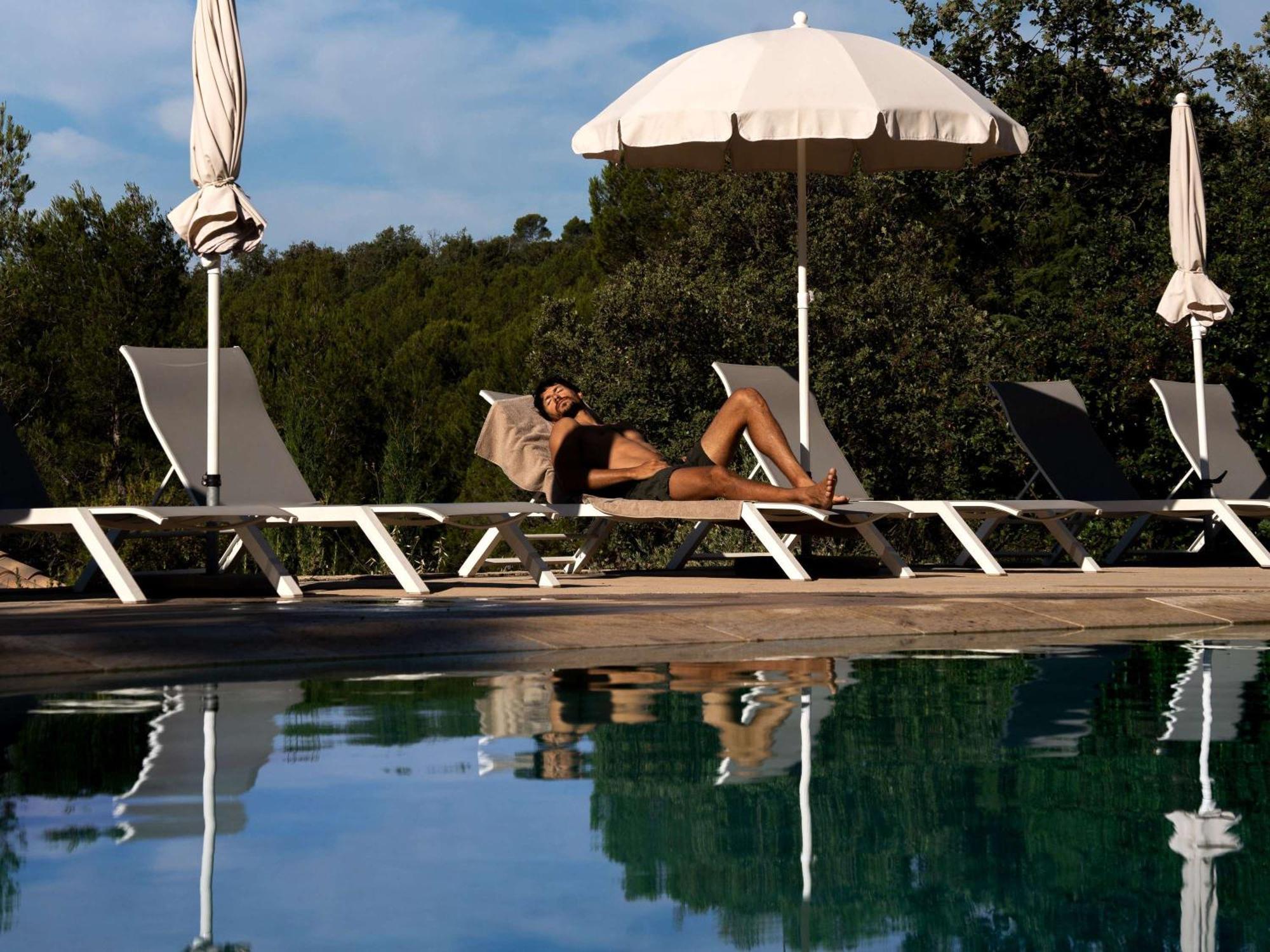 Mercure Brignoles Golf De Barbaroux & Spa Buitenkant foto