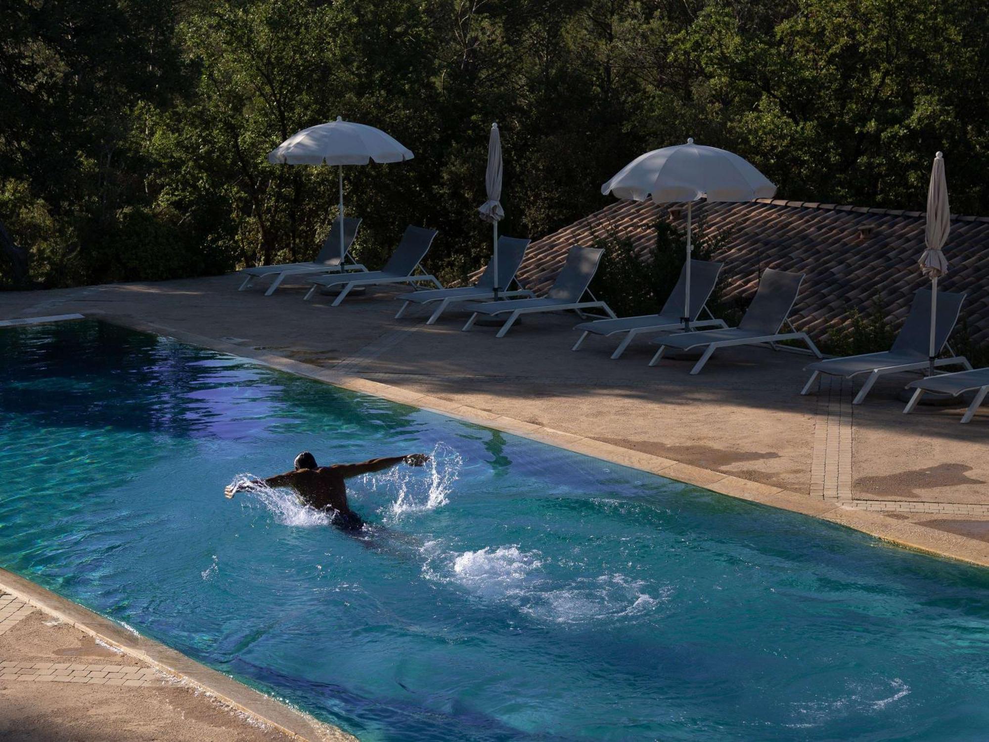 Mercure Brignoles Golf De Barbaroux & Spa Buitenkant foto